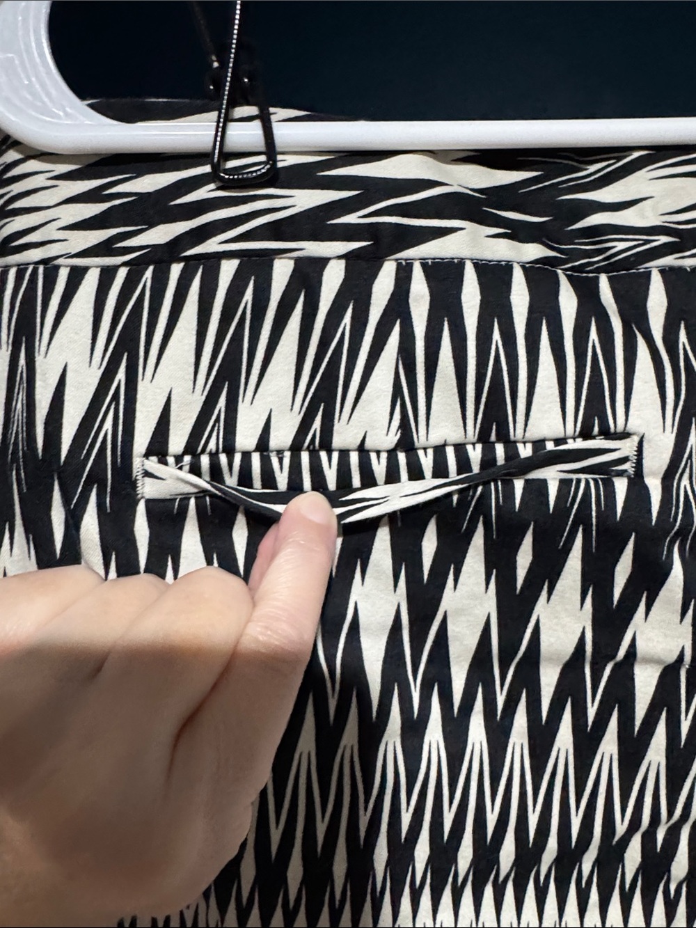 Black & White Geometric Women's Shorts - Picture 3 of 9